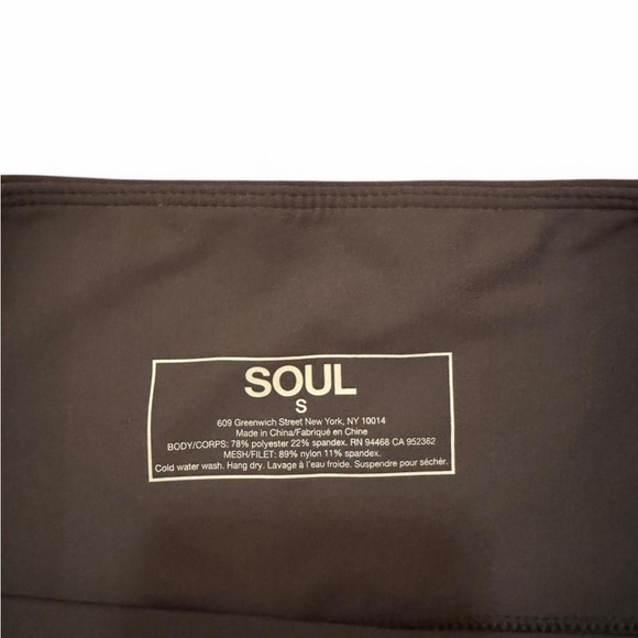 TAG ON - Soul Cycle Leggings - Army Green
Size Small - Picture 5 of 5